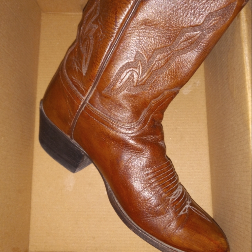 COPY - Lucchese boots